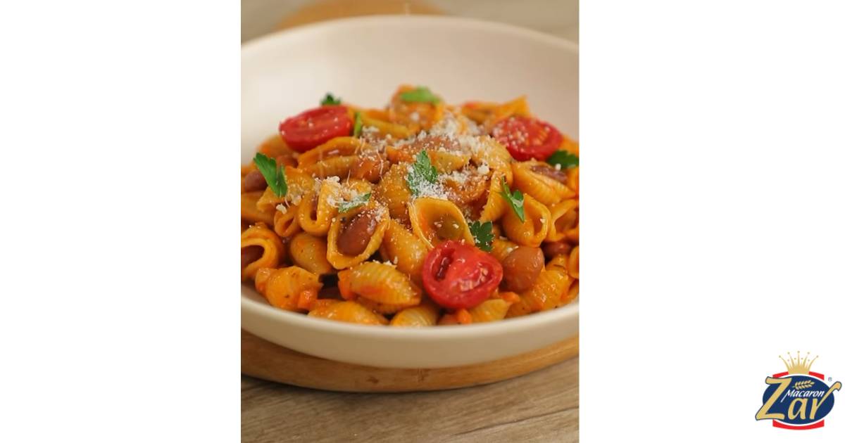 خوراک پاستا زر ماکارون