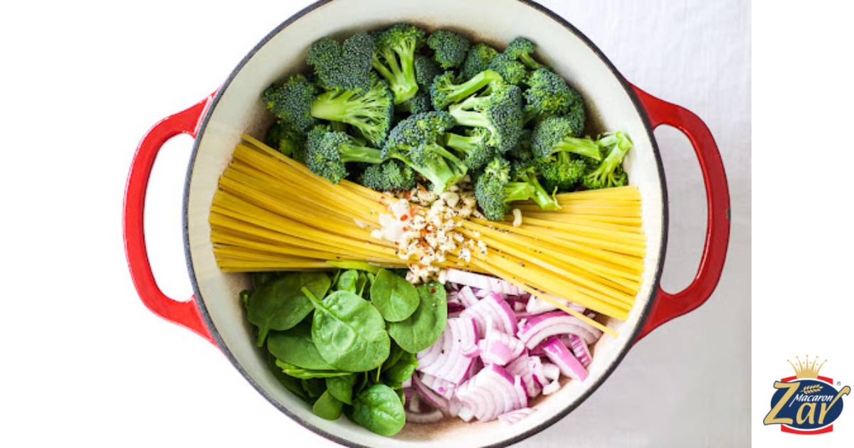  اسپاگتی با بروکلی و اسفناج
