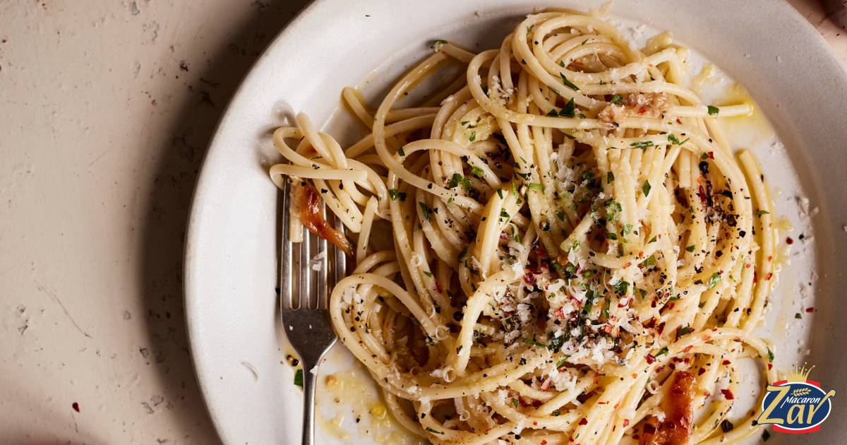 پاستا سیر و روغن زیتون