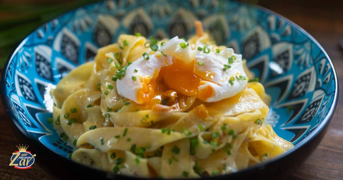 پاستای تخم مرغ و پنیر