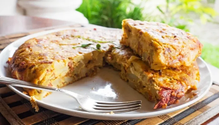 طرز تهیه کوکوی ماکارونی خوشمزه بدون فر